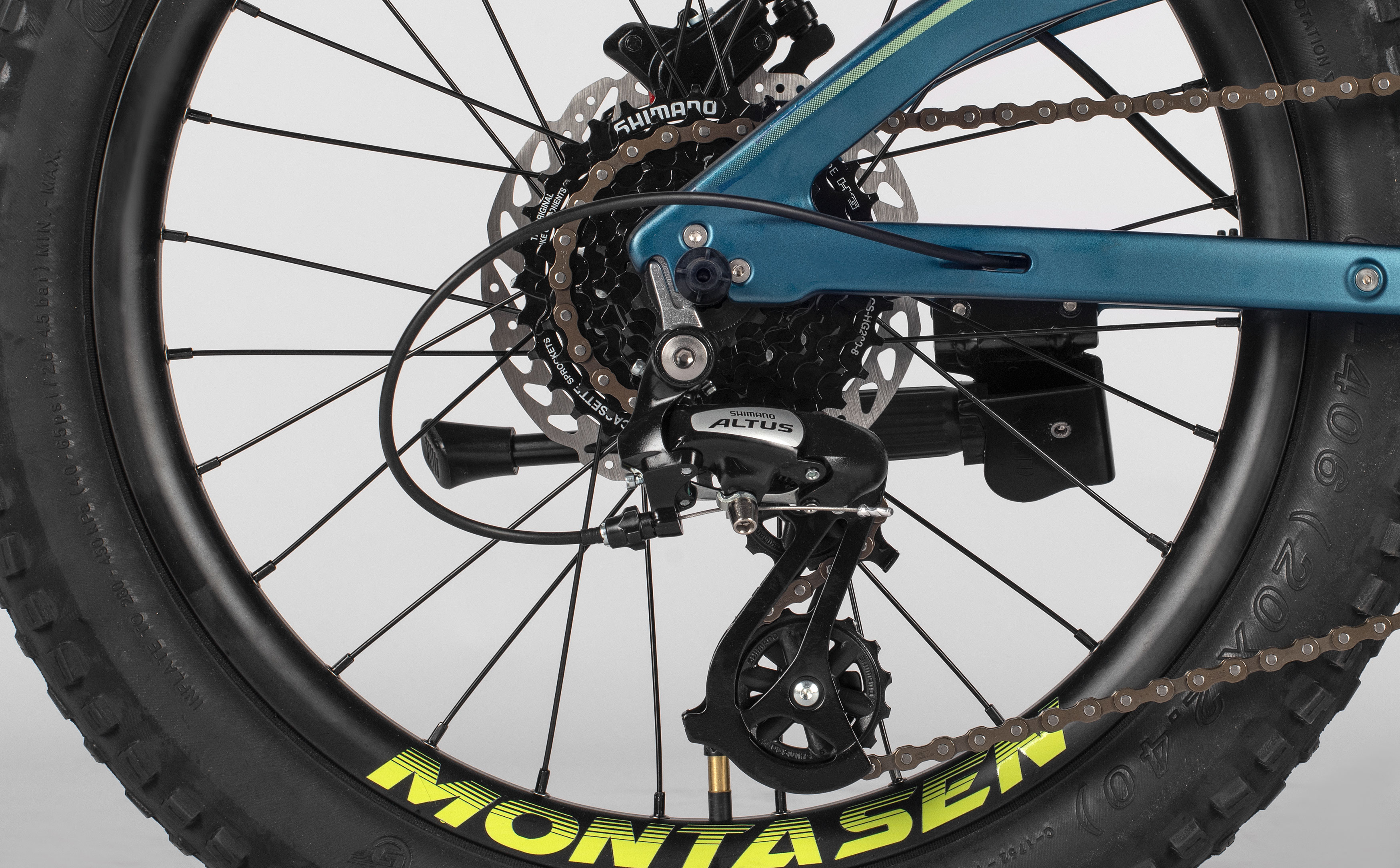 Shimano Altus